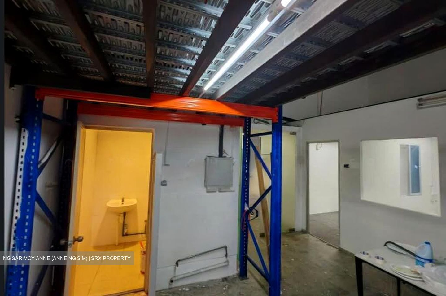 Oxley Bizhub (D14), Factory #561611371